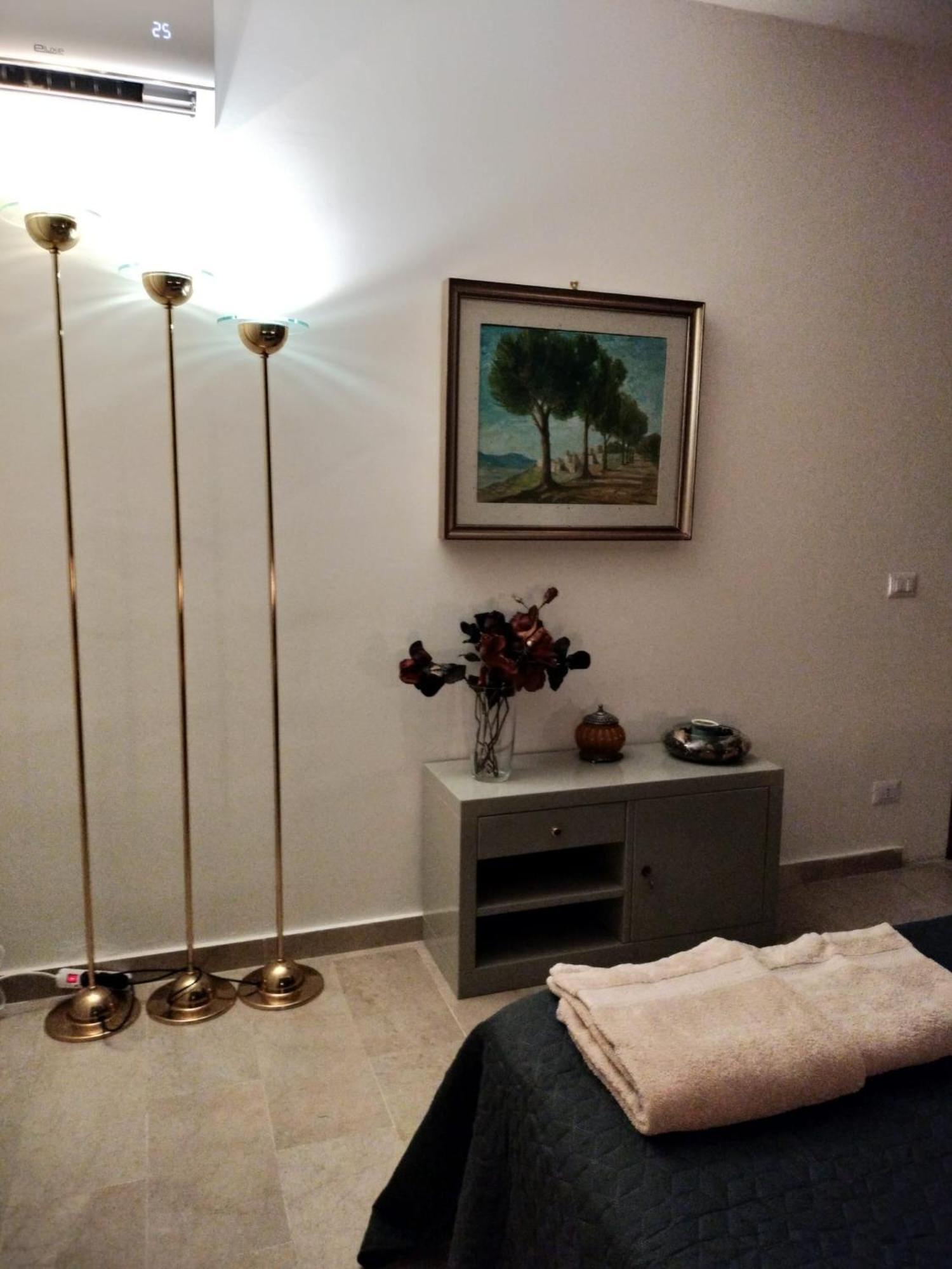 D&P Suites 1 Salemi Экстерьер фото