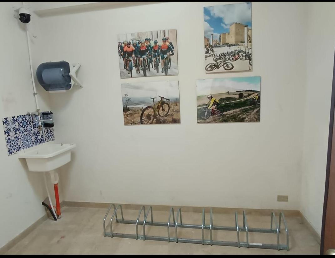 D&P Suites 1 Salemi Экстерьер фото